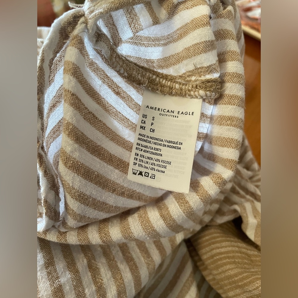 Women’s American Eagle Oversized Linen Longsleeve ( Small ) - Picture 3 of 7